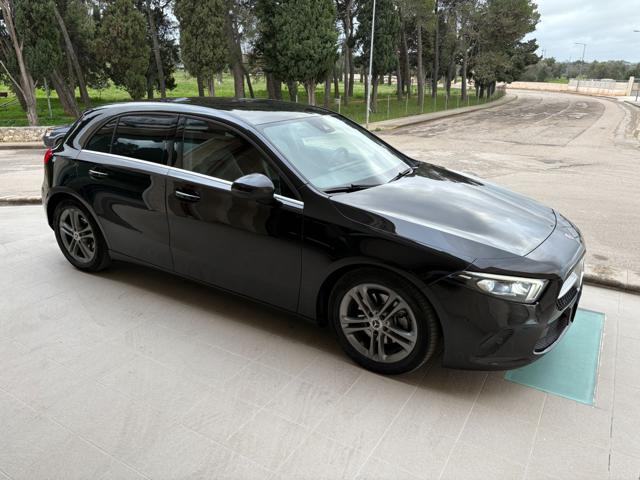 MERCEDES-BENZ A 200 d Automatic Business Extra MONITOR 10,25''