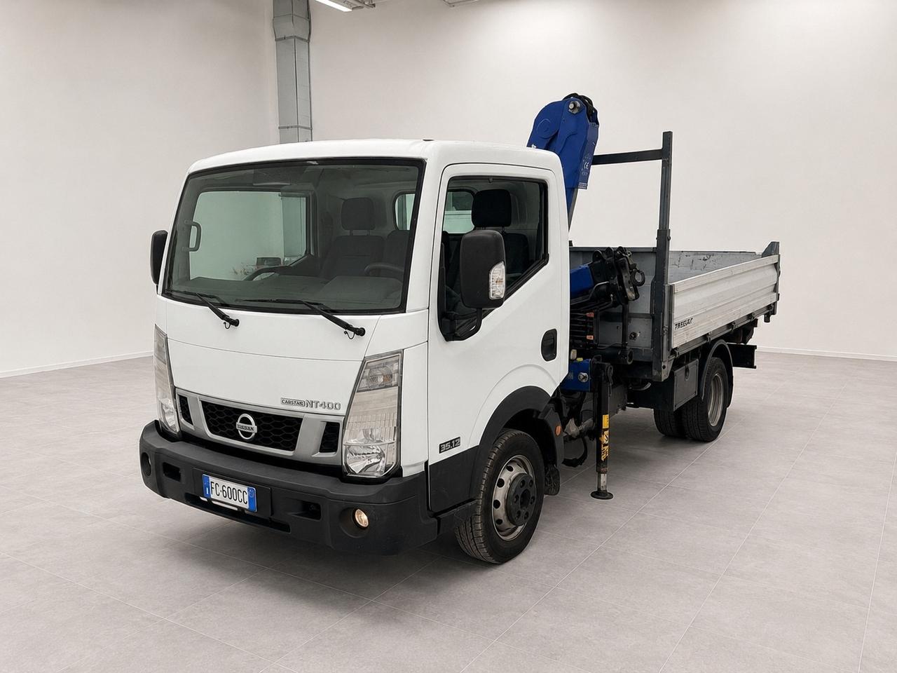 NISSAN CABSTAR NT400 GRU\\\\RIBALTABILE TRILA\\\\PREZZO + IVA
