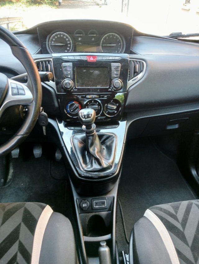 LANCIA Ypsilon 1.2 69 CV 5 porte Gold *ok neopatentati*