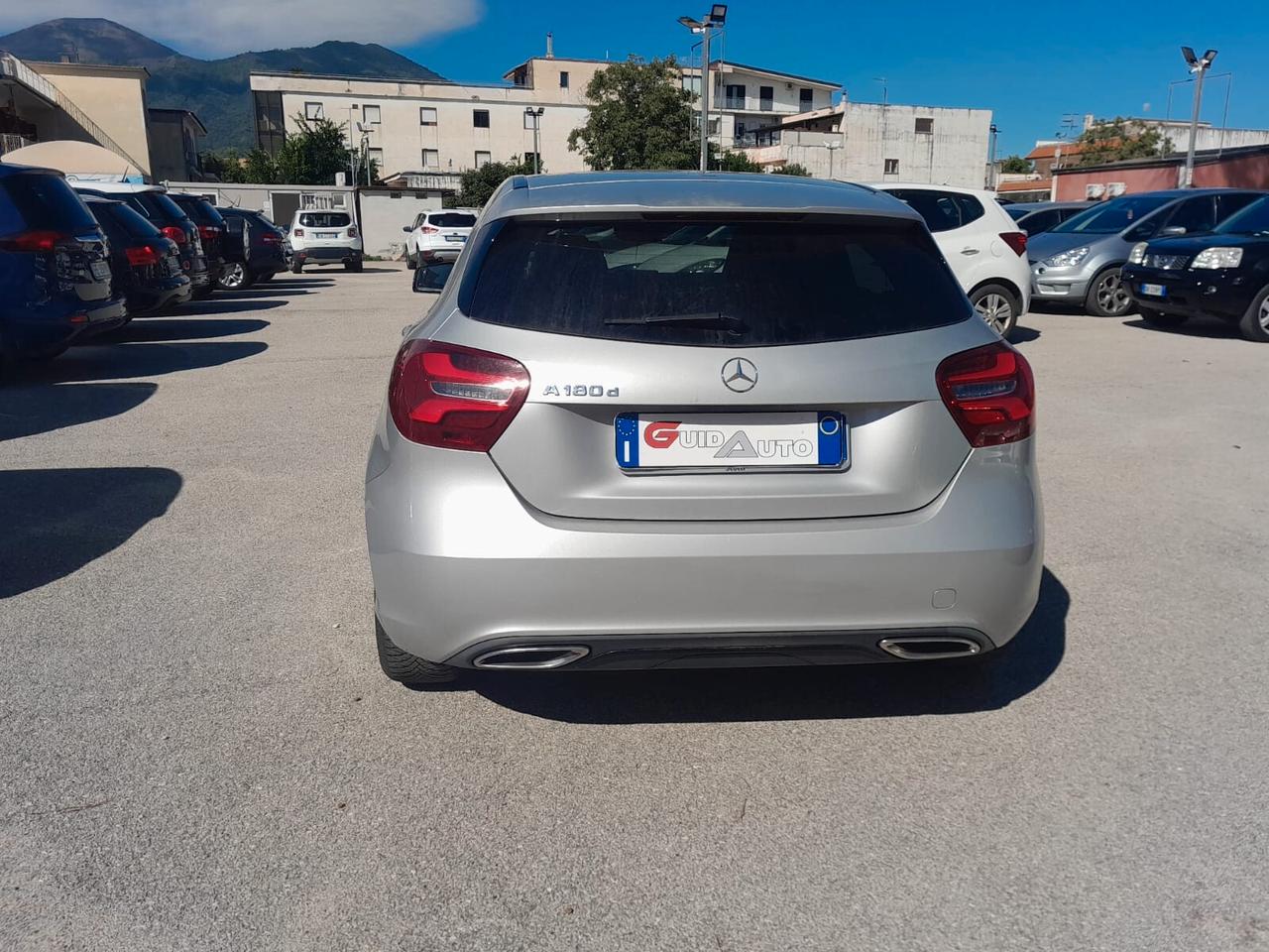 Mercedes-benz A 180 A 180 d Sport