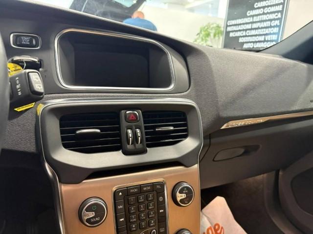 Volvo V40 Cross Country 2.0 t4 Summum awd geartronic