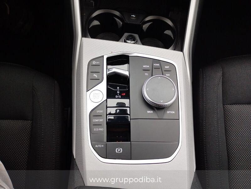 BMW Serie 3 G21 2022 Touring 318d Touring mhev 48V auto