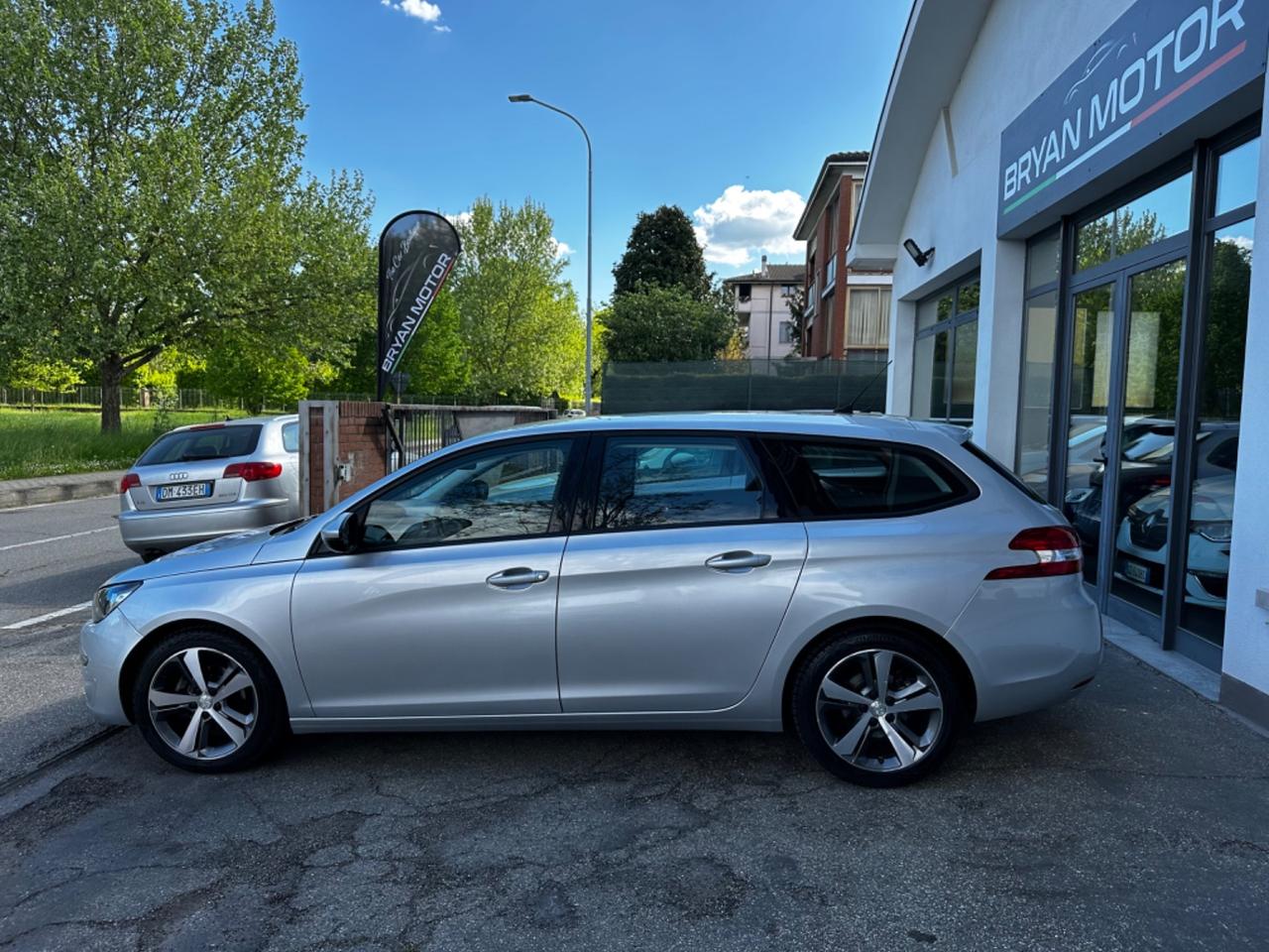 Peugeot 308 BlueHDi 120 S&S EAT6 SW Business