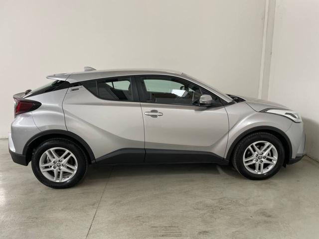 TOYOTA C-HR 1.8 Hybrid E-CVT Business