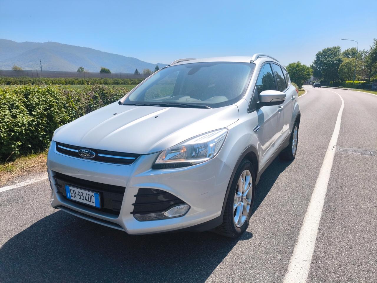 FORD KUGA 2,0 TDCI 4X4- TITANIUM-CAMBIO AUTOMATICO