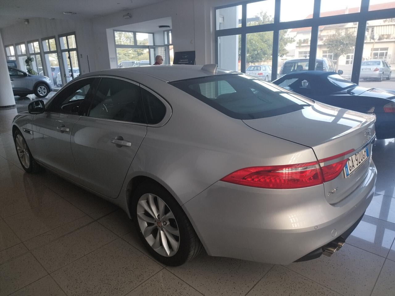 JAGUAR XF 2.0 D 180 CV AUTOMATICA AWD PRESTIGE