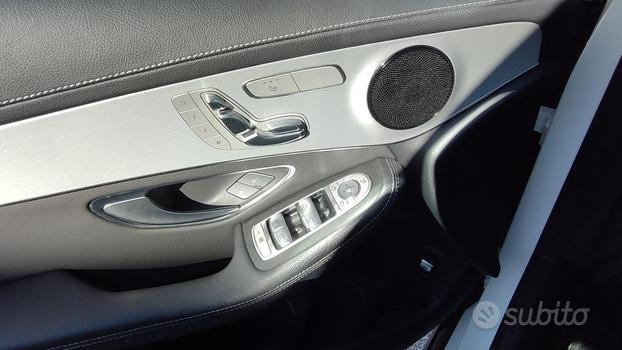 MERCEDES-BENZ GLC 220 d 4Matic Sport "NAVI"BLACK