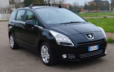 Peugeot 5008 1.6 HDi 112CV Féline
