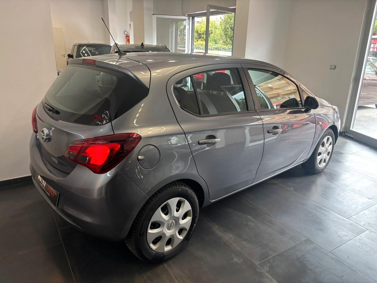 Opel Corsa 1.4 90CV GPL Tech 5 porte Black Edition