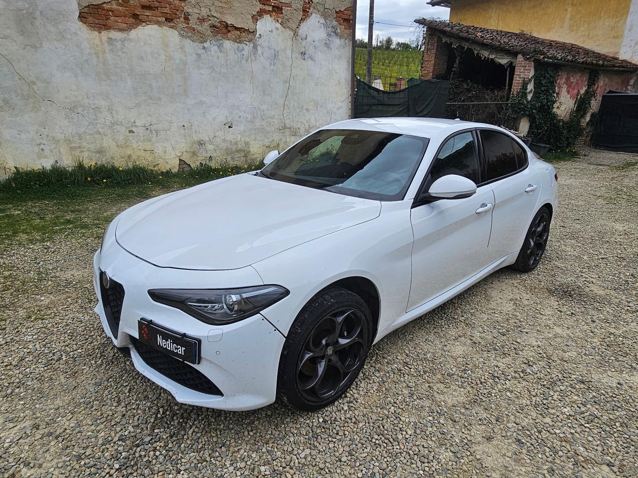 Alfa Romeo Giulia 2.2 Turbodiesel 210 CV AT8 AWD Q4 Veloce