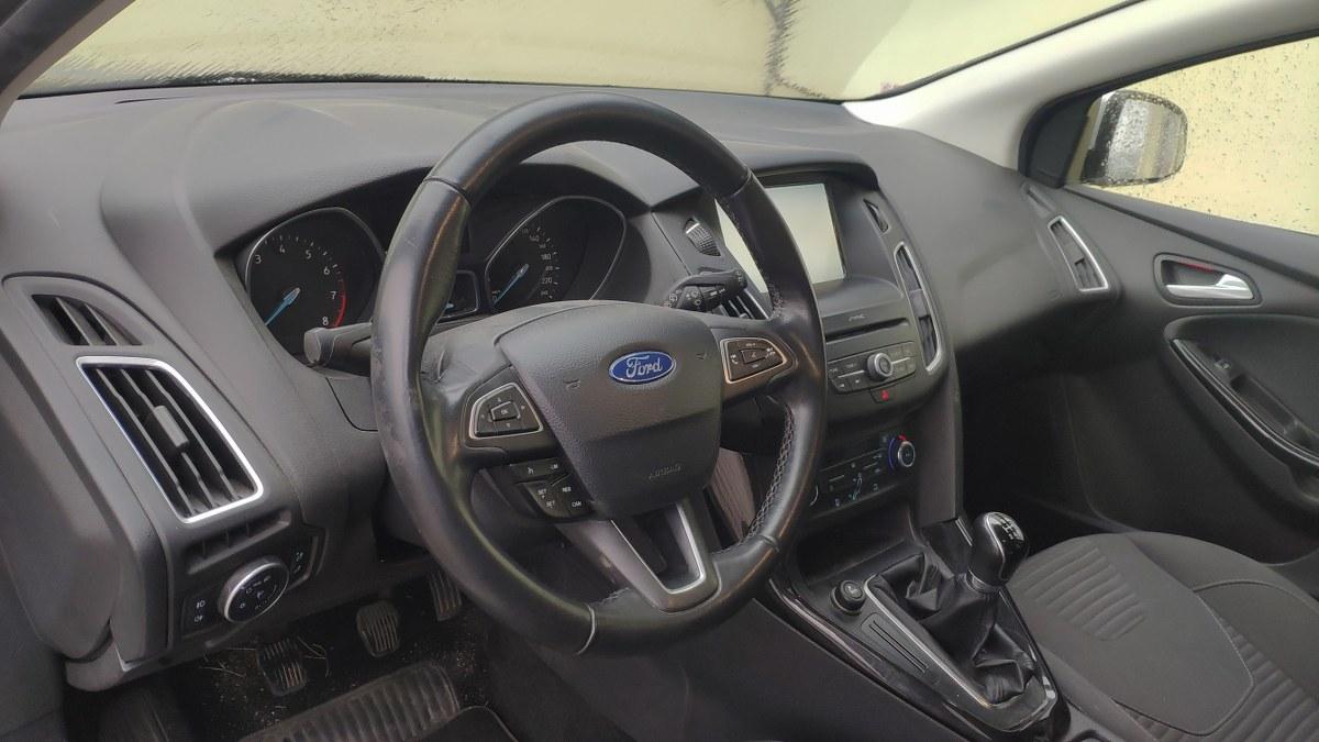 FORD Focus SOLO PER COMMERCIANTI AUTO SENZA GARANZIA