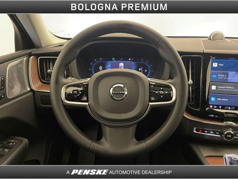 Volvo XC60 B5 (d) AWD automatico Ultimate Dark