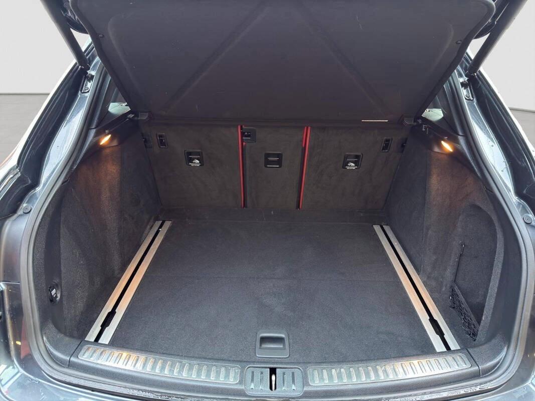 Porsche Macan 2.0 benzina 245 CV tetto 2021