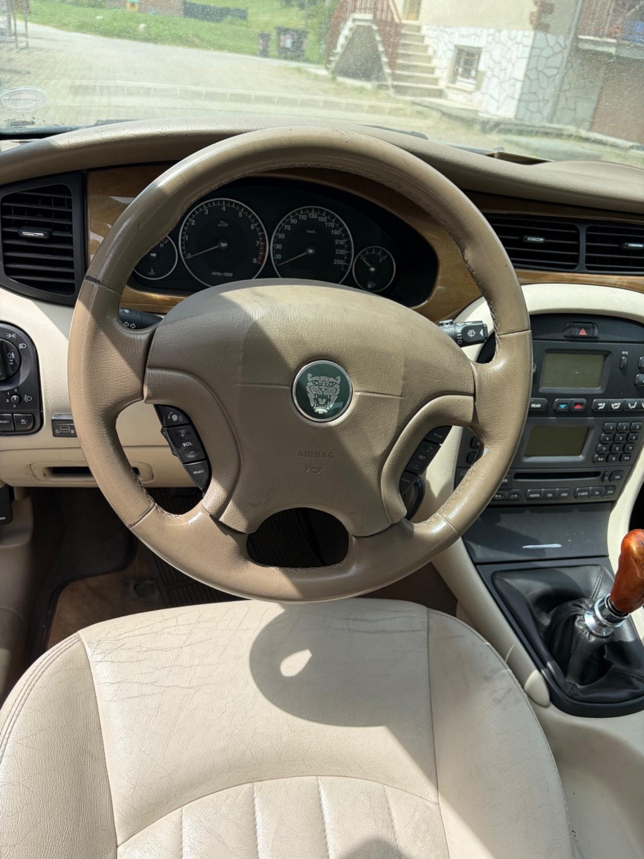 Jaguar X-Type 3.0 V6 24V