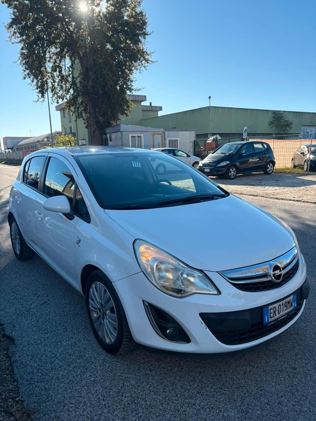Opel Corsa 1.2 85CV 5 porte GPL-TECH Edition