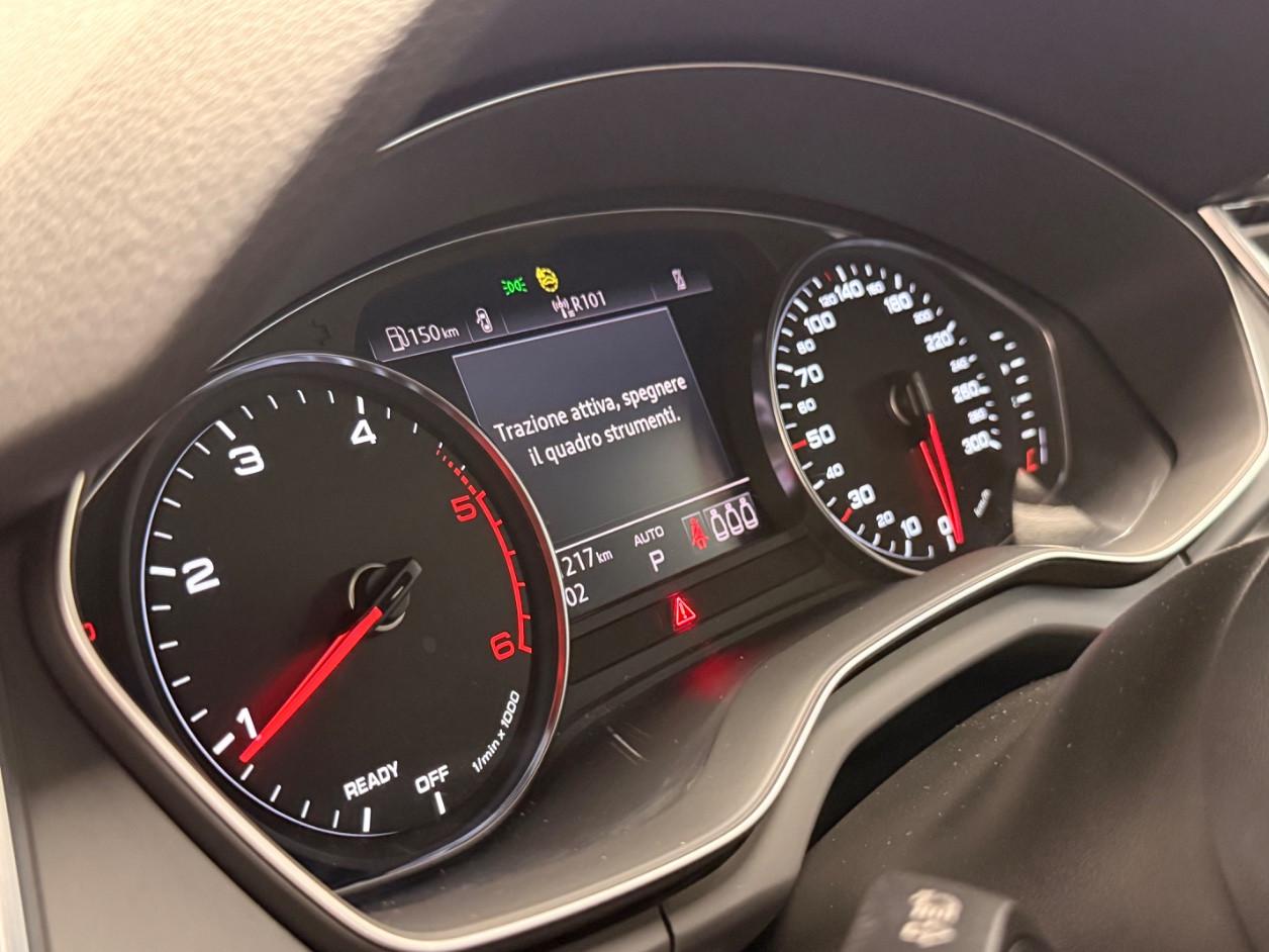 Audi Q5 2.0 tdi S-tronic 163cv Iva esposta