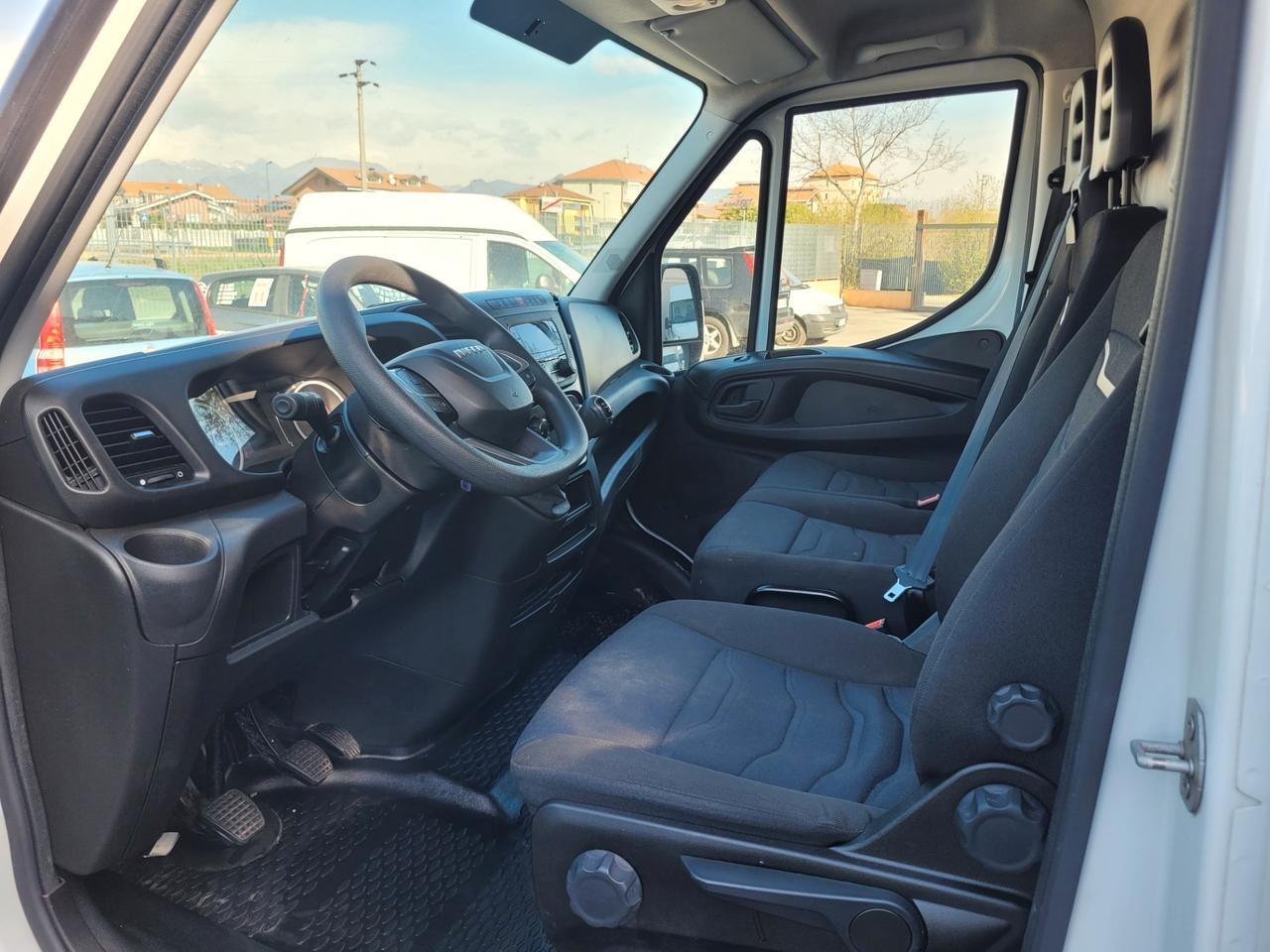 IVECO DAILY 2021 21000KM