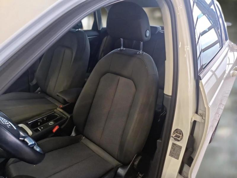 AUDI Q3 40 TDI quattro S tronic Business