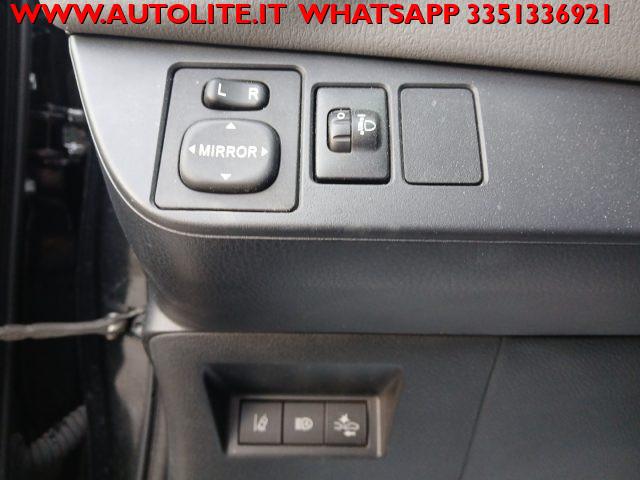 TOYOTA Yaris 1.5 Hybrid 5 porte Business