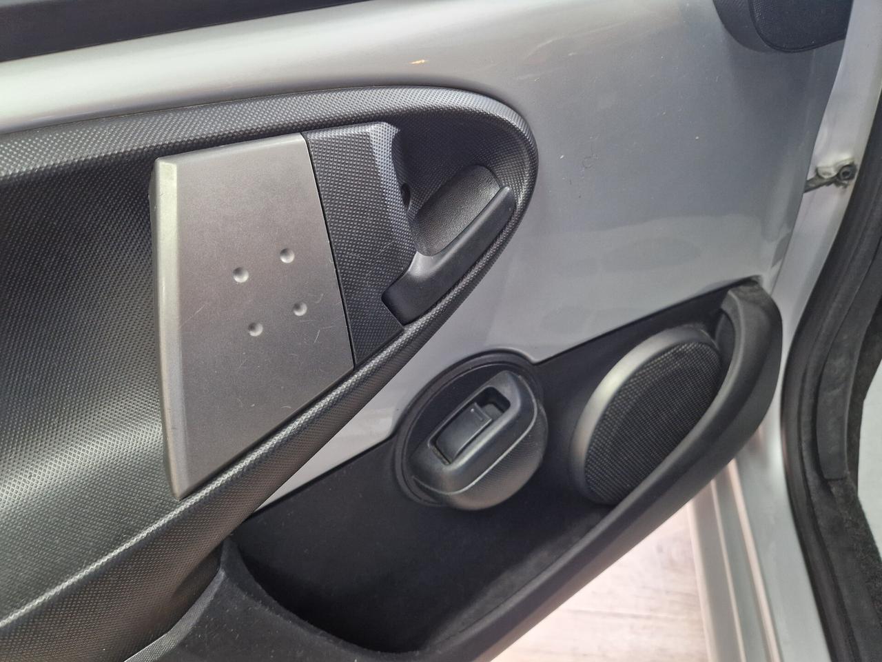 Toyota Aygo EURO 5 NEOPATENTATI