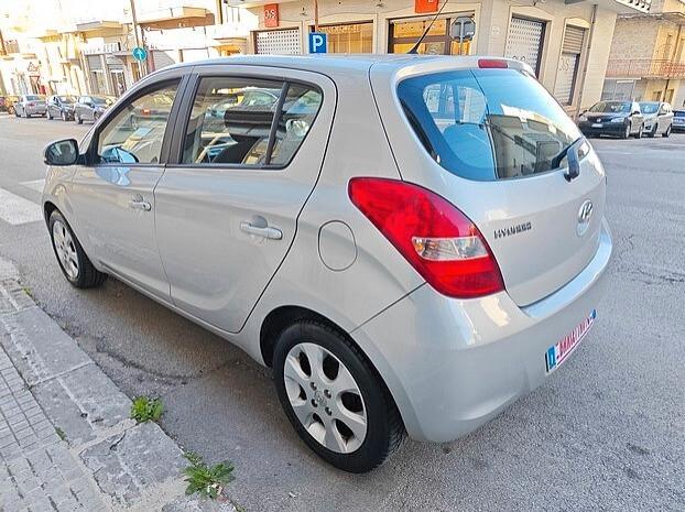 HYUNDAI i20 1.2 Benzina 5 porte - 2012