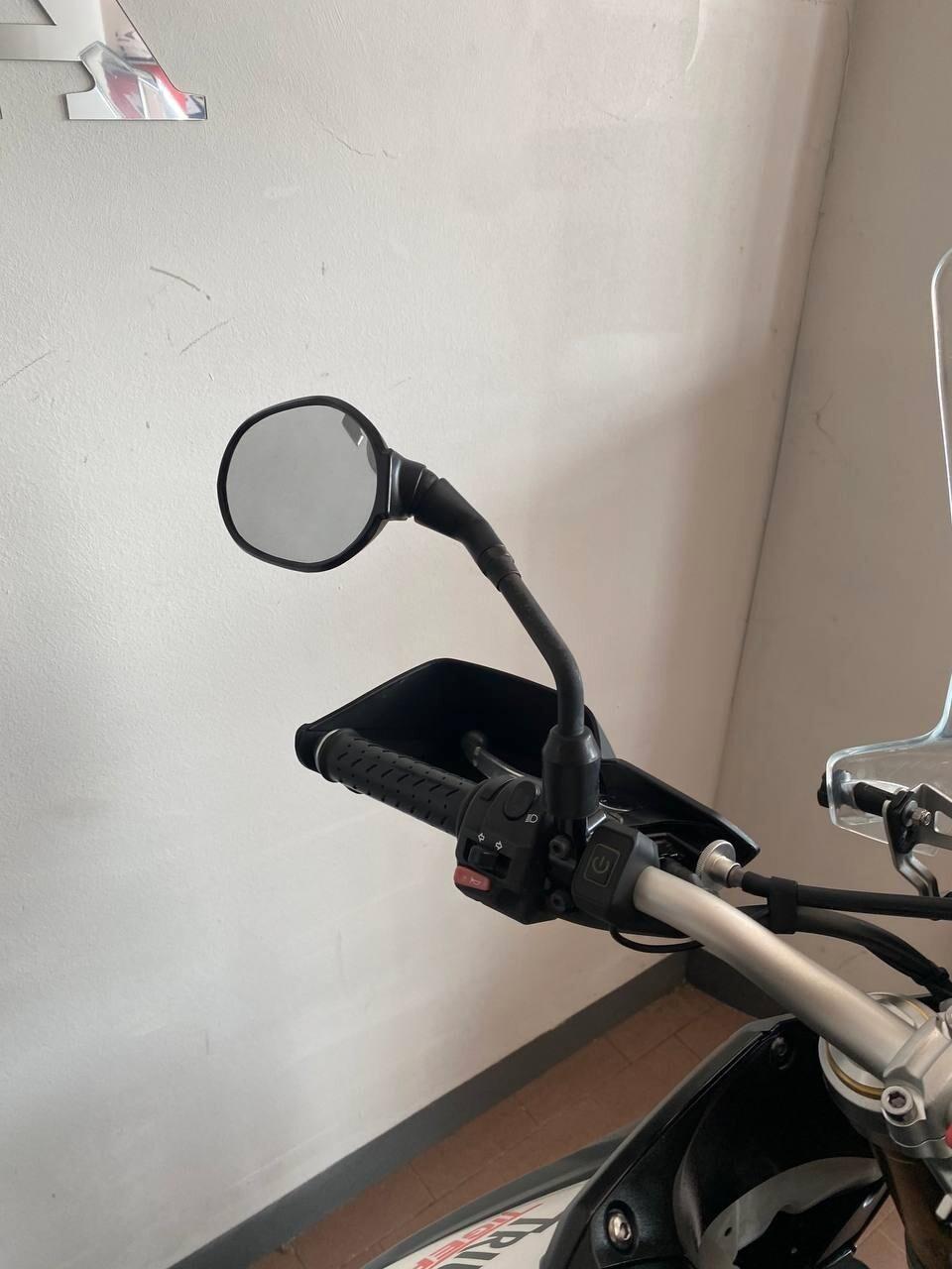 Triumph Tiger 800