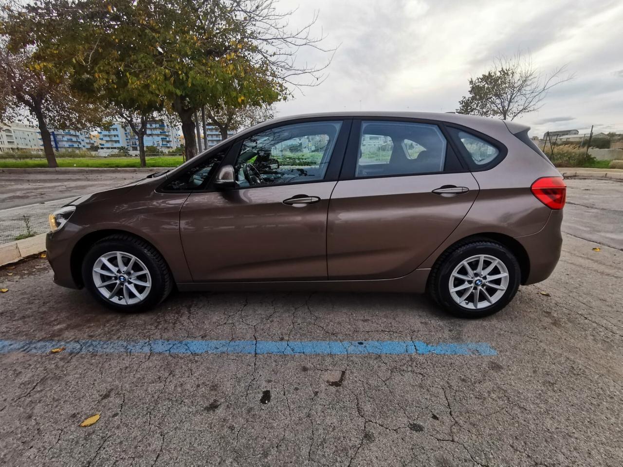 Bmw 216 Active Tourer Luxury autom. 12/2019