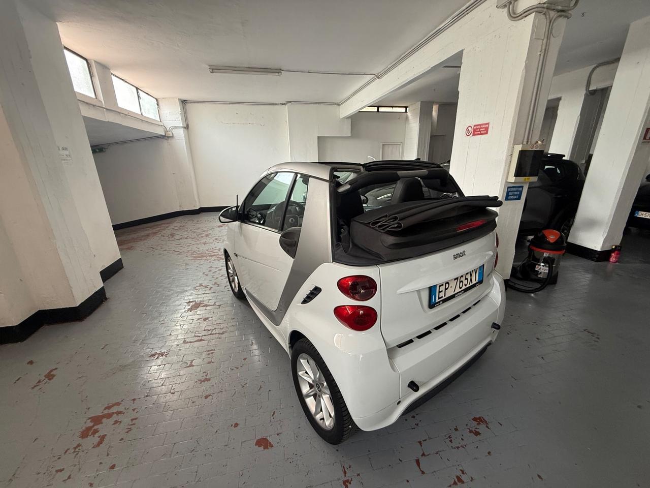 Smart ForTwo 1000 52 kW MHD cabrio passion