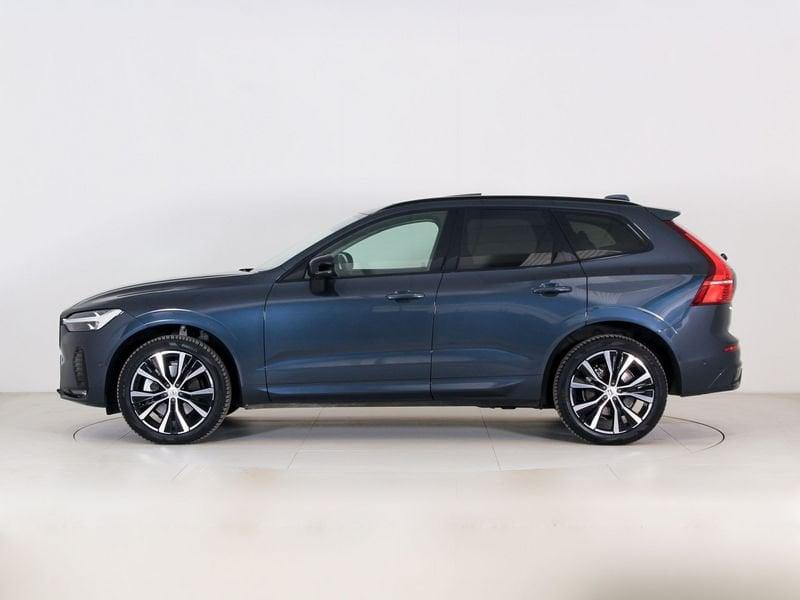 Volvo XC60 B4 (d) AWD automatico Ultimate Dark