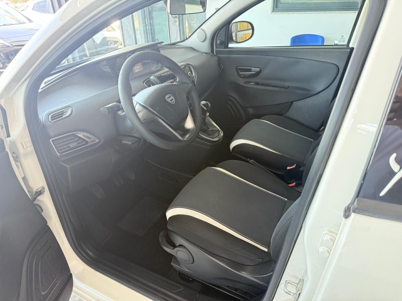 Lancia Ypsilon 1.2 69 CV 5 porte GPL Ecochic Gold