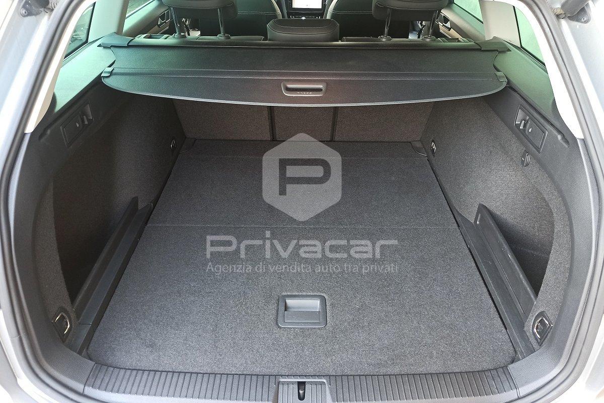 VOLKSWAGEN Passat Variant 2.0 TDI SCR EVO DSG Executive