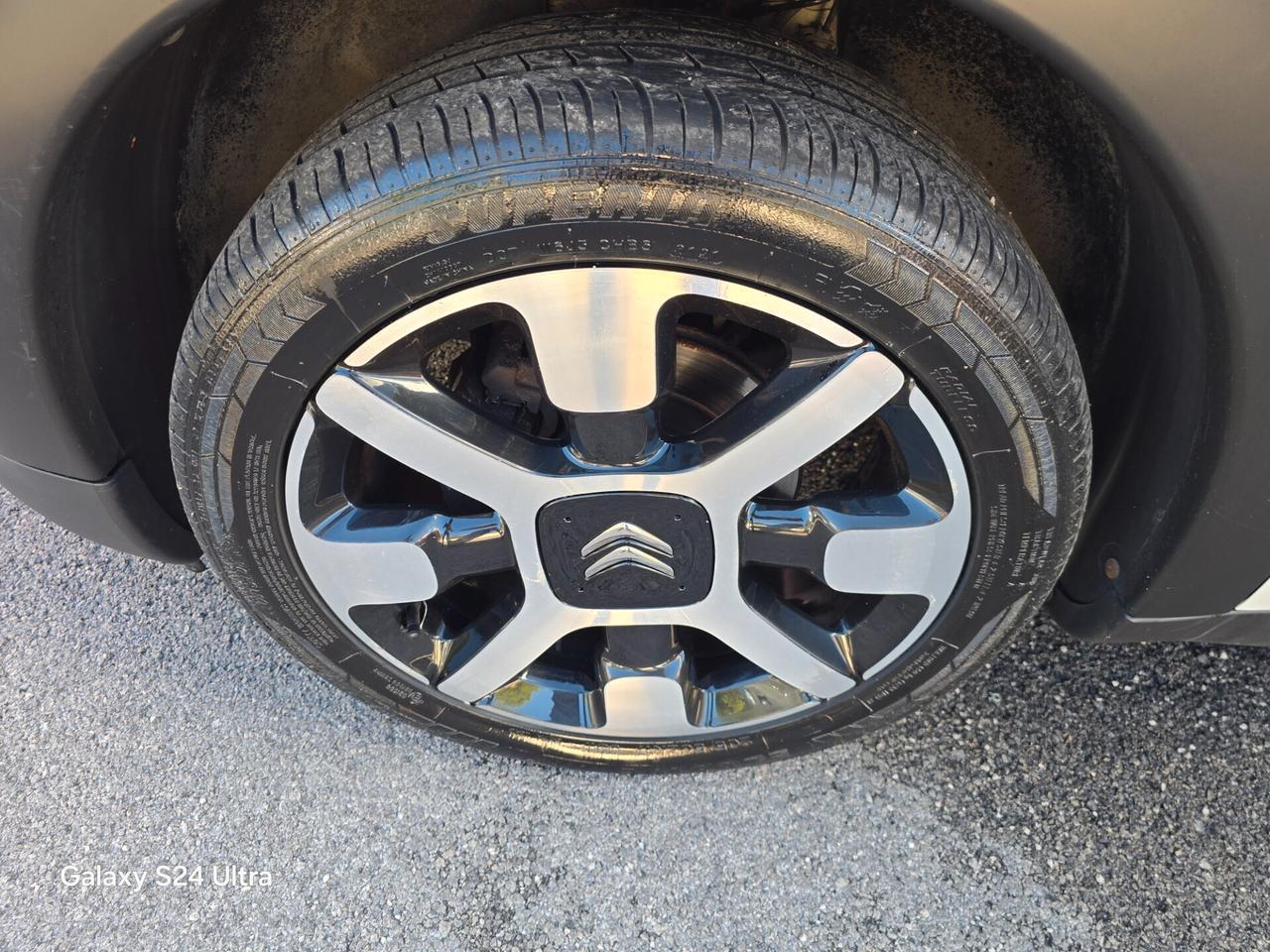 Citroen C4 Cactus BlueHDi 100 Shine