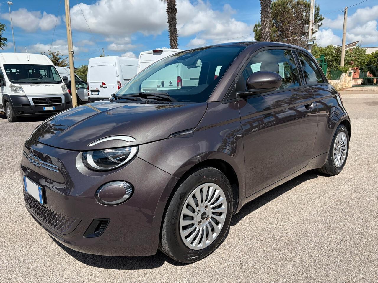 Fiat 500e Berlina 23,8 kWh Action