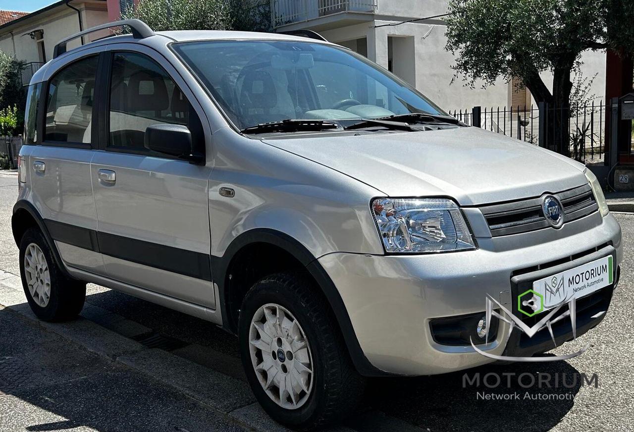 Fiat Panda 4x4 1.2cc climbing