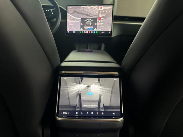 TESLA Model X DUAL MOTOR Long Range PERFORMANCE
