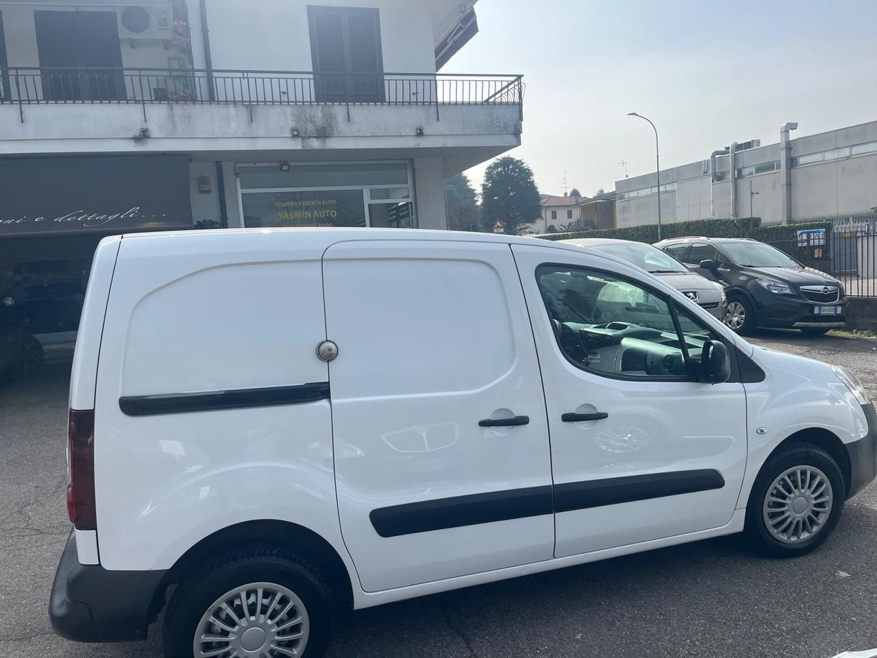 Citroen Berlingo BlueHDi 100 Van 3 posti Club L1