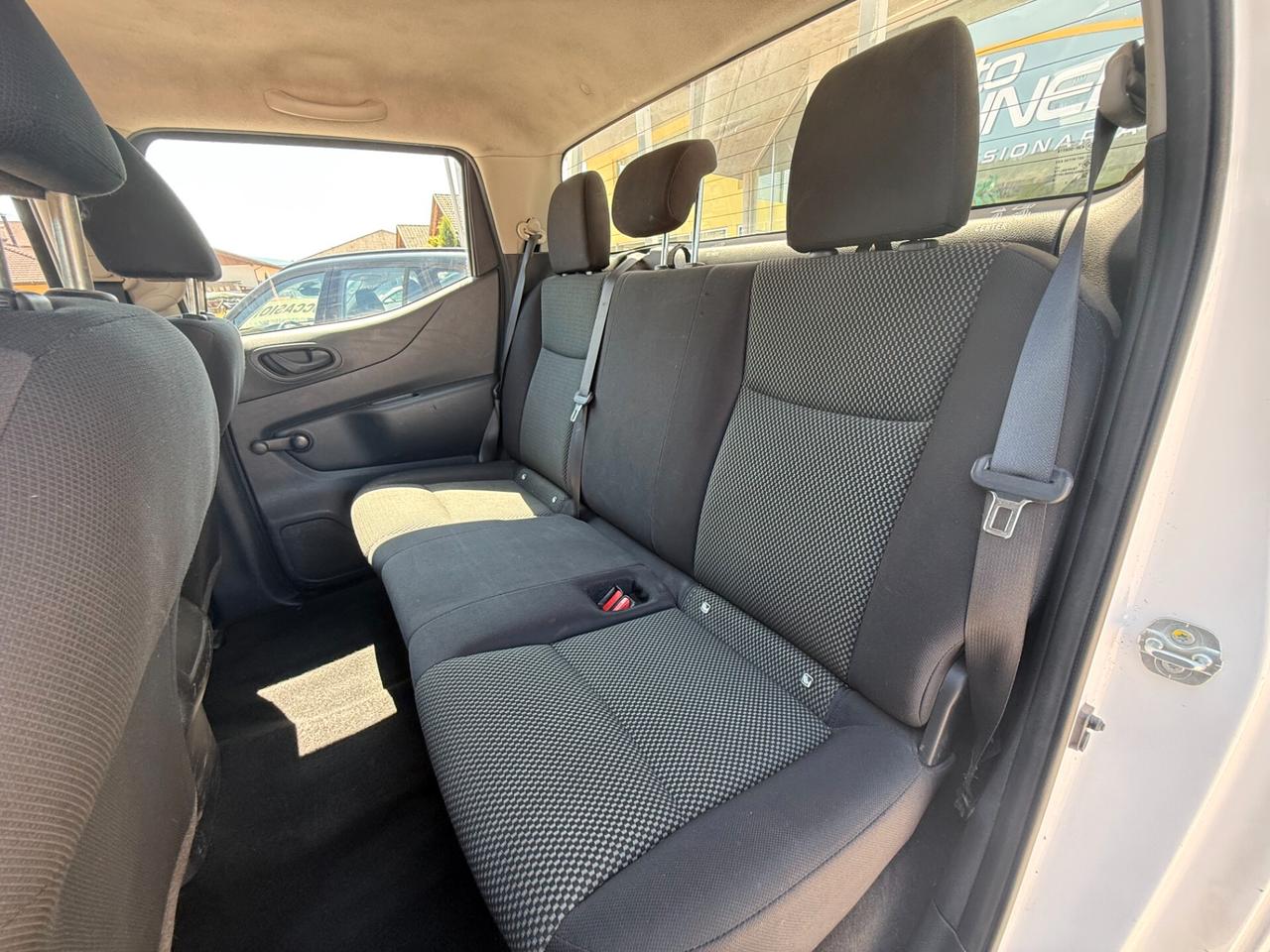 Nissan Navara 2.3 dCi 163cv 4WD Double Cab