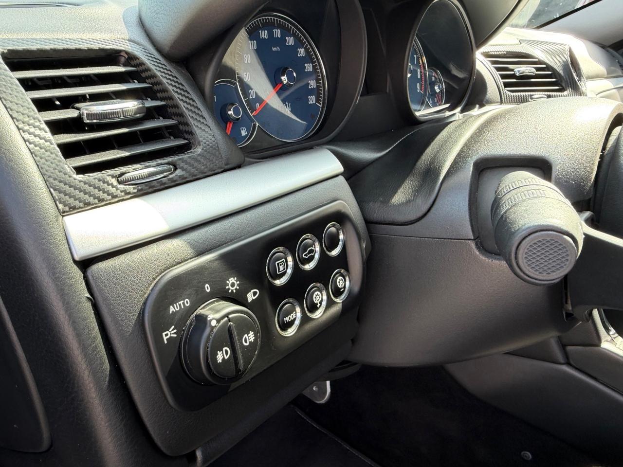Maserati GranTurismo 4.7 V8 S kit MC Stradale f1