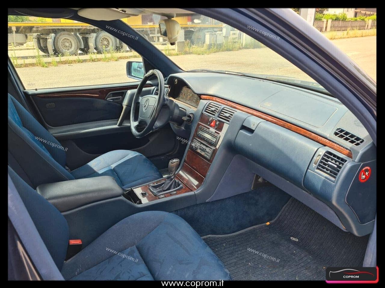 Mercedes-benz E 200 200 E Elegance Benzina