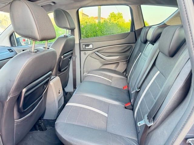 Ford Kuga 2.0 TDCi 136 CV Titanium DPF 4x4 - tetto panoramico