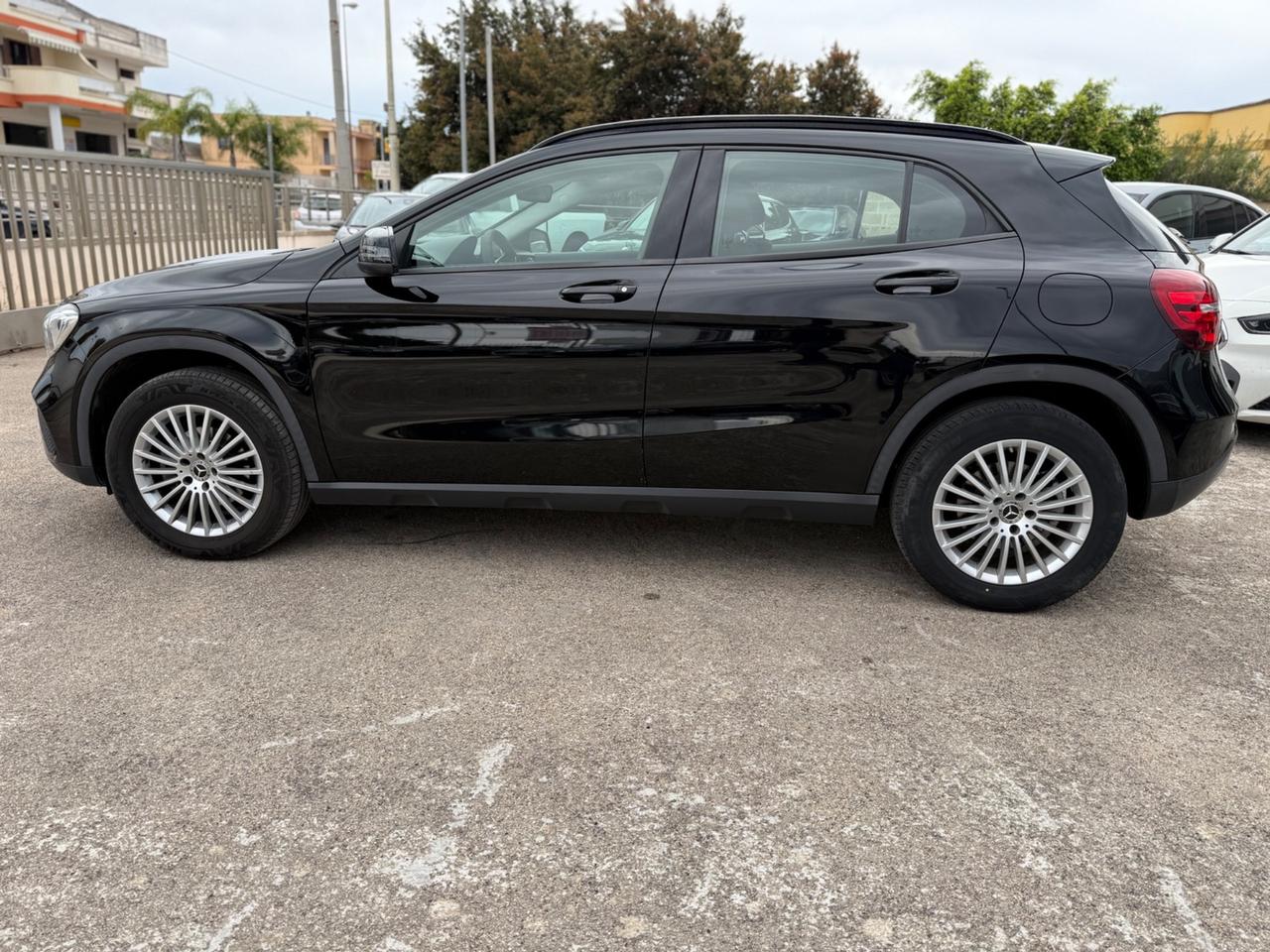 Mercedes-benz GLA 200 GLA 200 d Automatic Business