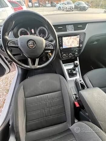 Skoda Octavia 1.4 TSI Wagon Executive G-Tec