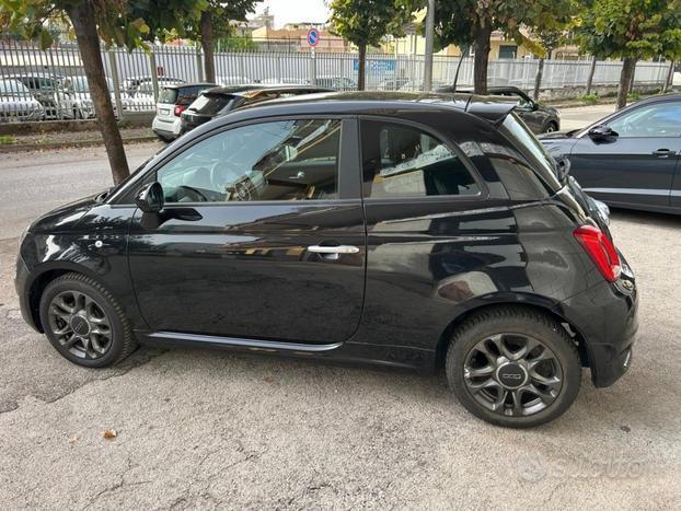 FIAT 500 1.0 Hybrid Dolcevita