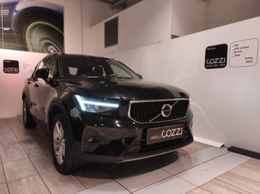 VOLVO XC40 (2017-->) - XC40 B3 automatico Core
