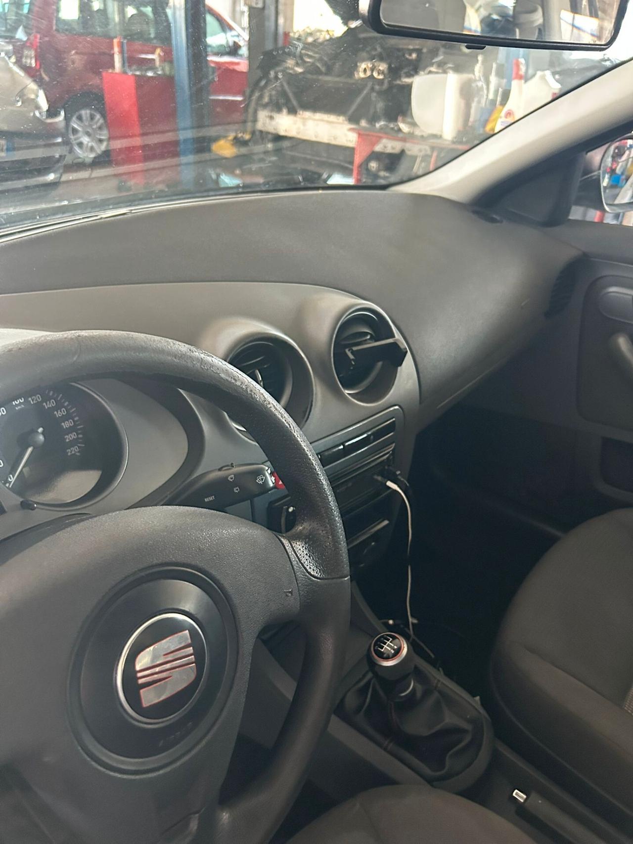 Seat Ibiza 1.4 16V 5p. Sport
