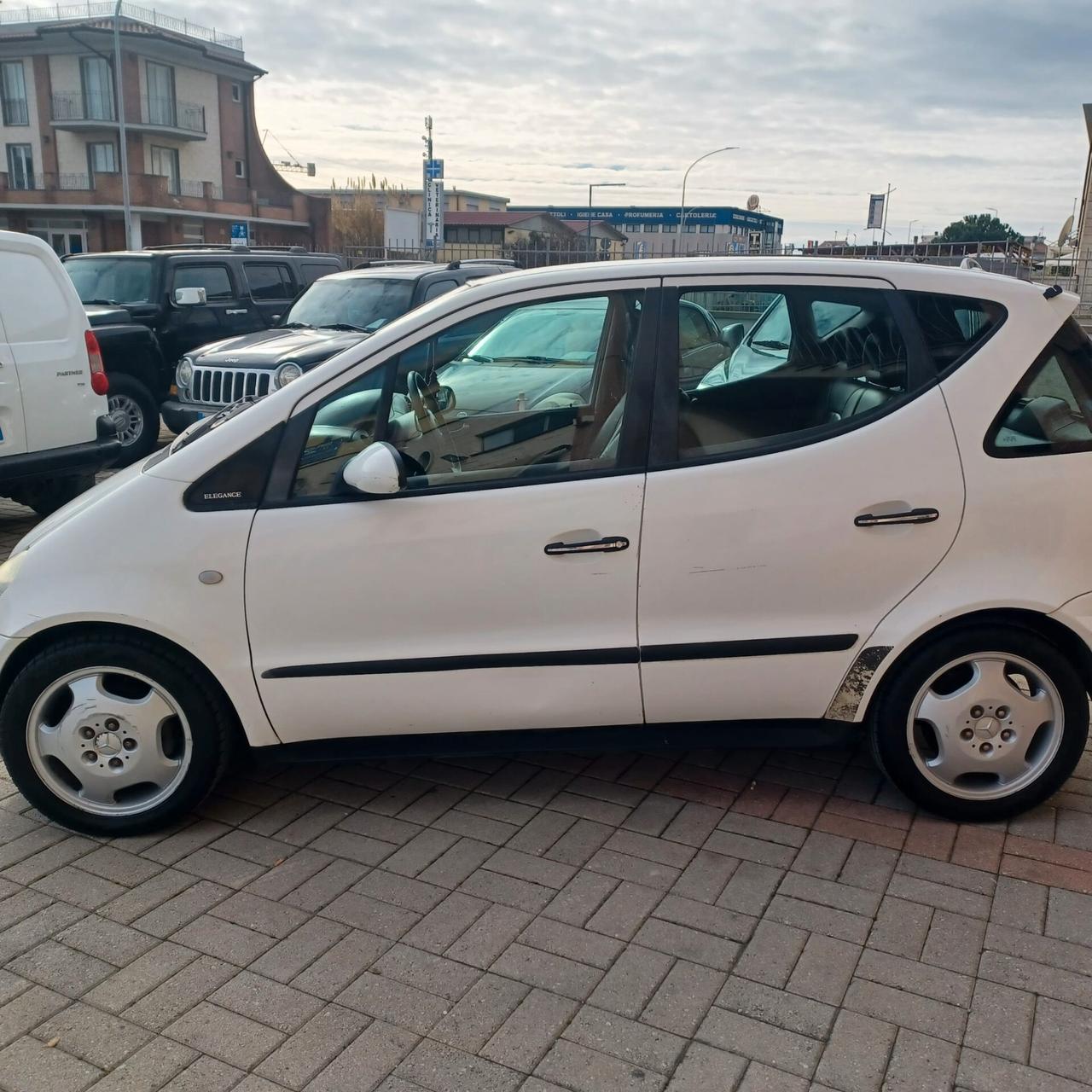 TUTTO PERFETTAMENTE FUNZIONANTE CLASSE A 1.9