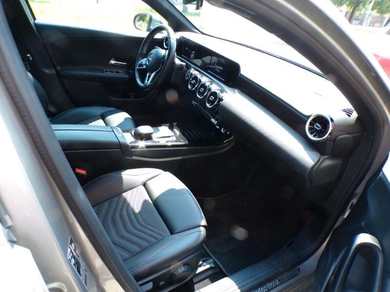 Mercedes-Benz A 180d Autom. *FULL OPT.* da VETRINA