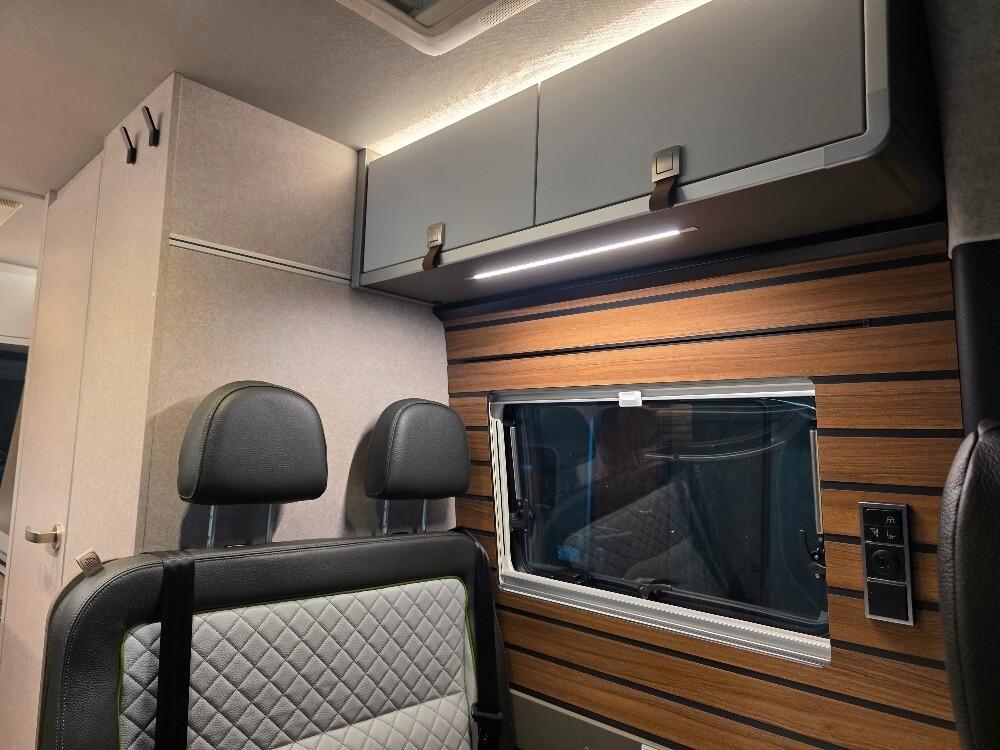 CAMPER VAN HYMER GRAND CANYON S CROSSOVER