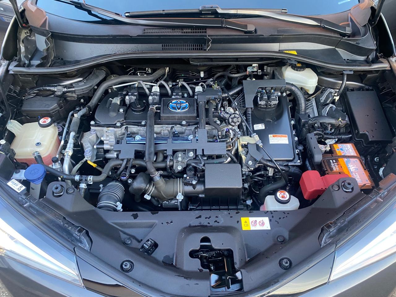 Toyota C-HR 1.8 Hybrid E-CVT Lounge 2WD NEOPATENTATI!!!