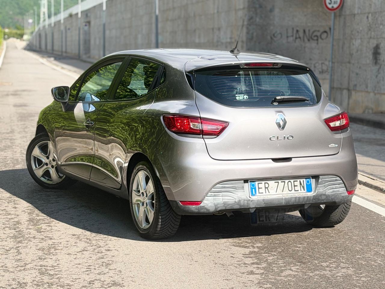 Renault Clio 1.2 75CV ok neopatentati